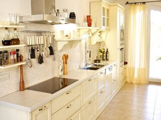 Villa Mirca Features 25