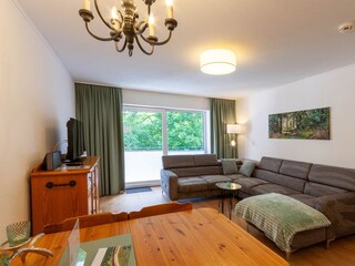 Wohn-/Essbereich mit offener Küche