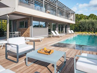 Villa Castries Buitenaudio-opname 2