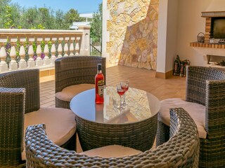 Villa Son Bieló Features 24