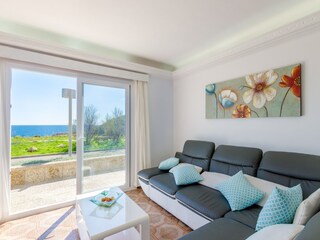 Holiday house S'Illot Features 21