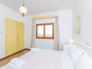 Holiday house S'Illot Features 27