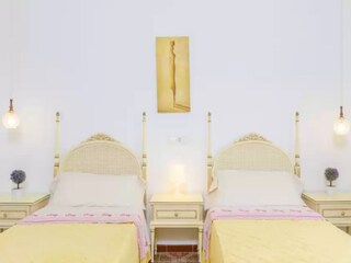 Holiday house S'Illot Features 28