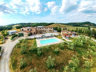 Casa de campo Asciano Entorno 36
