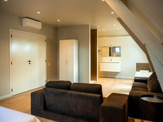 Farmhouse Ieper Features 25