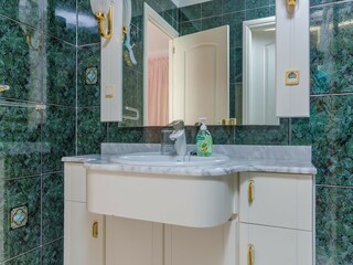 Villa Colonia de Sant Jordi Características 40