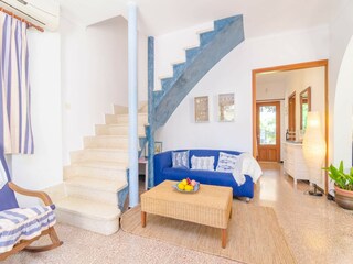 Holiday house S'Illot Features 13