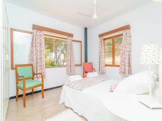 Holiday house S'Illot Features 21