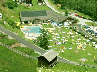Swimming pool in the village - free entrance for guests