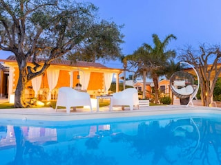 Luxury villa by the sea with private pool