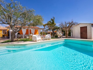 Luxury villa in the sunny south of Sicily
