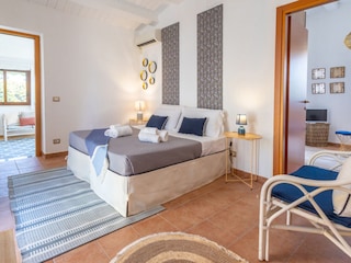 Air conditioned bedroom with en suite bathroom