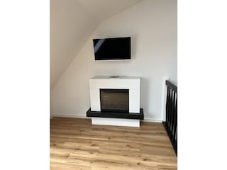 Elektrischer Kamin 2.OG