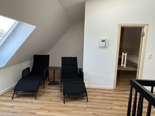 Relaxzone mit Saunabereich