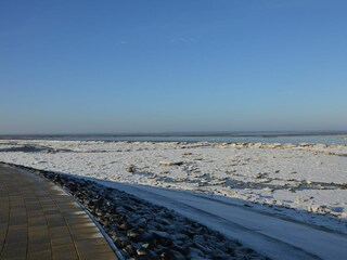 Familienlagune im Schnee