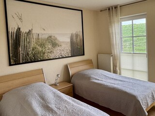 2. Schlafzimmer mit Einzelbetten