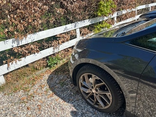 Parkplatz hinter dem Haus