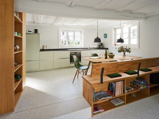 Küche und Essplatz Wohnhaus