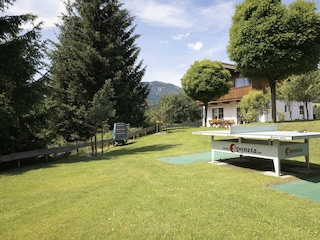 Feriendorf_Wallenburg_Pool_Tischtennis