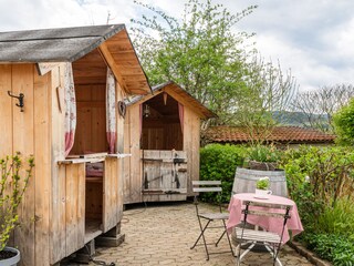 Kleine Hütten im Hof