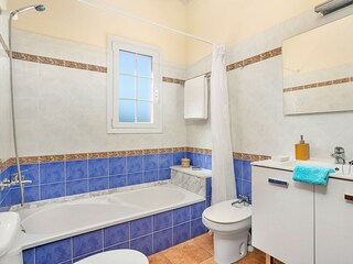 Villa Cala en Blanes Features 45