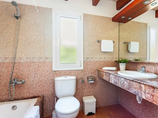 Villa Cala Blanca Features 31