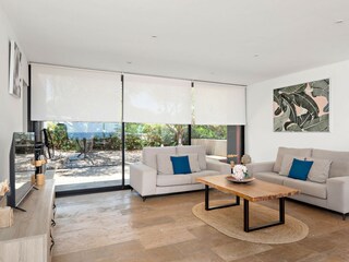 Villa Binibequer Features 17