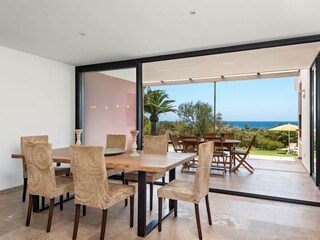 Villa Binibequer Features 21