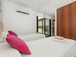 Villa Binibequer Features 32