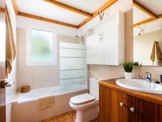 Villa Cala en Blanes Features 18