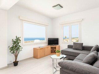 Villa Son Bou Features 16