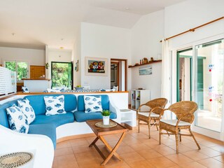 Villa Son Bou Features 16