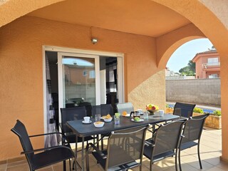 Villa L'Escala Buitenaudio-opname 9