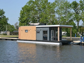 Hausboot Uitwellingerga Außenaufnahme 1
