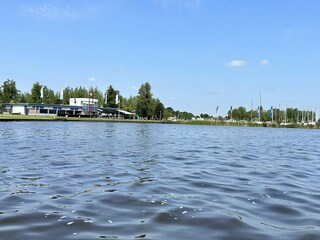 House boat Uitwellingerga Environment 26