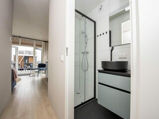 Maison flottante Uitwellingerga Équipement 24