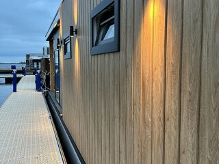 House boat Uitwellingerga  36