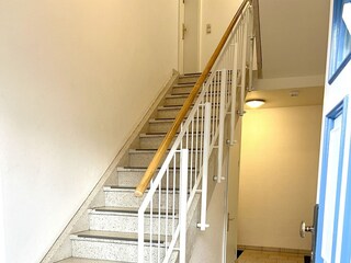 Treppe zum Obergeschoß