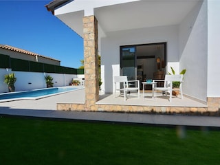Villa L'Escala Buitenaudio-opname 6