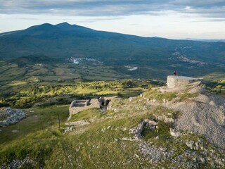 Vista maestosa della Torre Davide Lazzaretti con