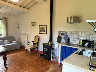 Accogliente soggiorno con cucina