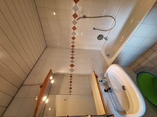 Badezimmer im Erdgeschoss