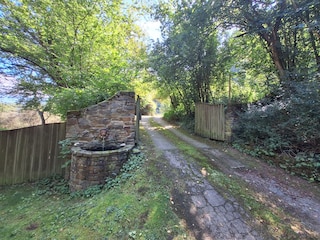 Aufffahrt zur Unterkunft