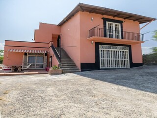 Vakantiehuis Carlentini Buitenaudio-opname 6