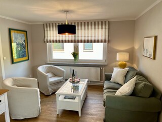 Gemütliches und großzügiges Wohnzimmer