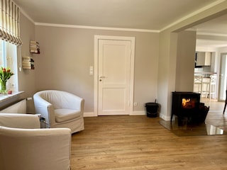 Leseecke direkt am Kamin