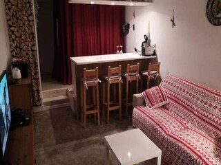 Apartment Isola Features 13