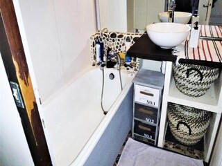 Apartment Isola Features 13