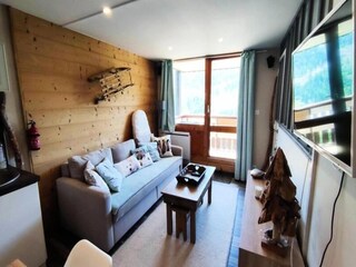 Apartment Isola Features 4