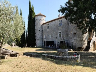 Apartment Berrias-et-Casteljau  2
